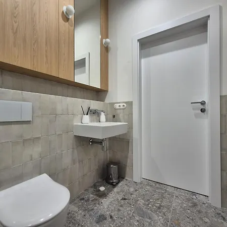 Luxury In The Heart Of Apartment